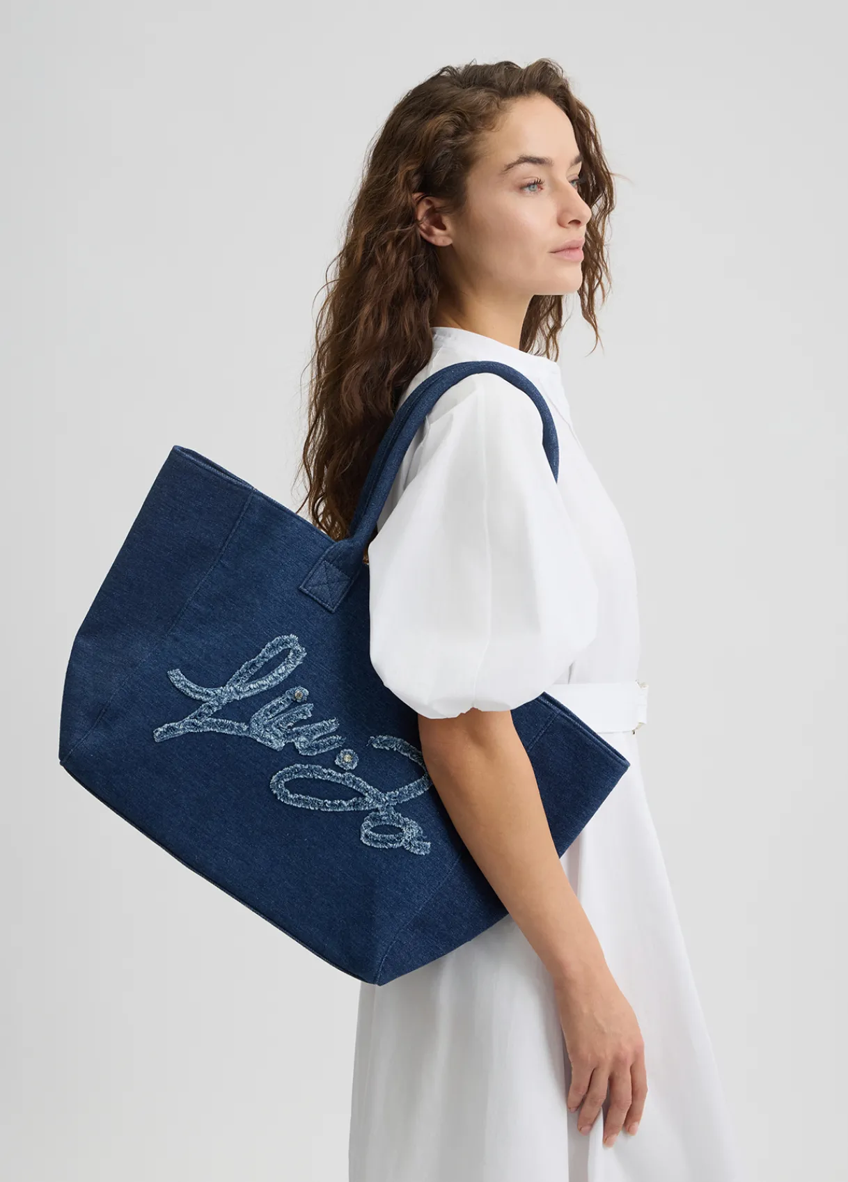 Liu Jo Fourre-tout grand format en denim|Femme Sac Shopper|Mode Plage