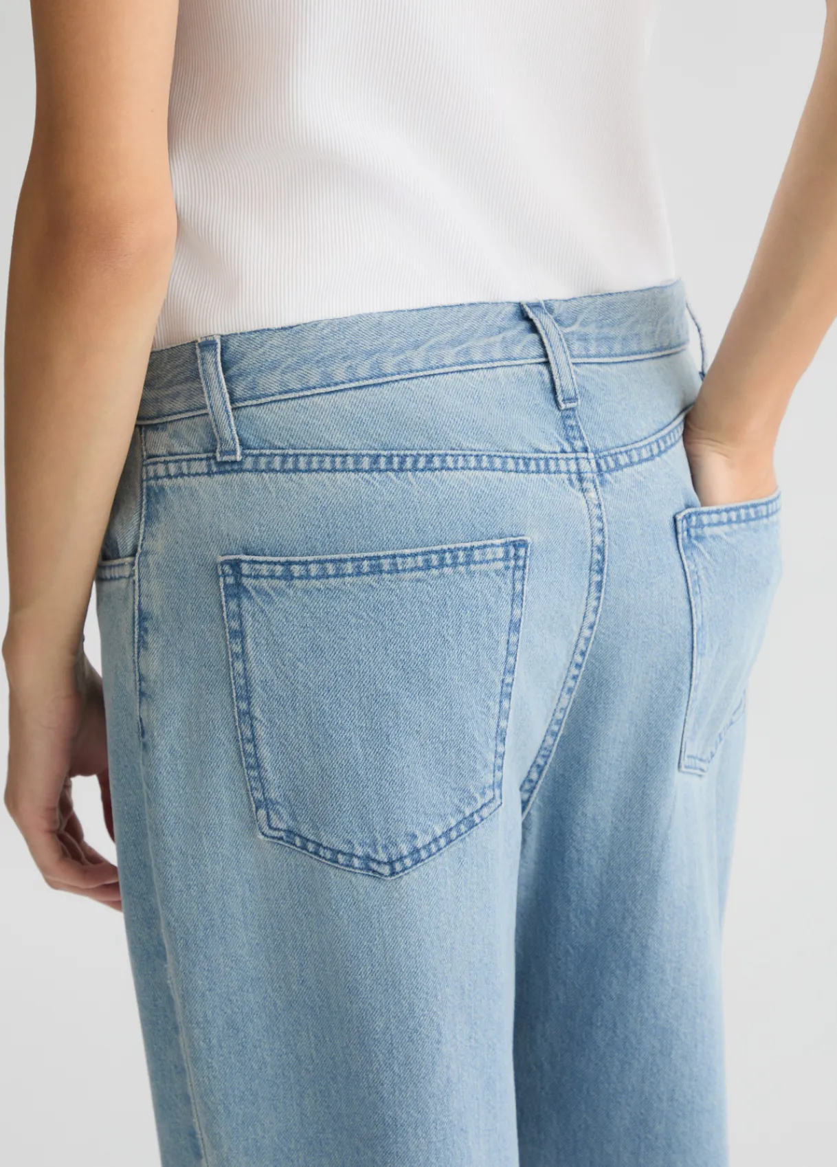 Liu Jo Jean droit bleu clair avec charm bijou|Femme Jeans Droit